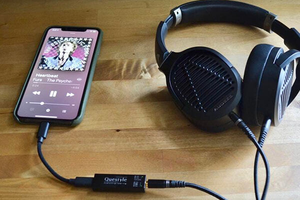 Forbes Review: Questyle M12 Mobile Headphone Amp With DAC Delivers On Hi-Res Lossless Audio